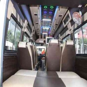 17 seater tempo traveller in chandigarh to leh